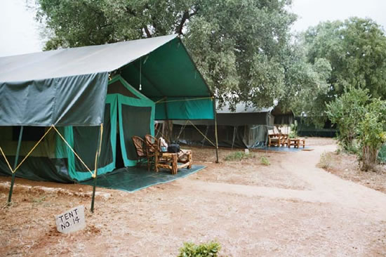 Ndololo Safari Camp